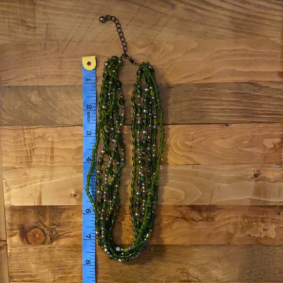 Green Bead Necklace - Picture 2 of 4